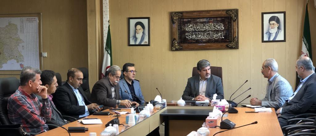 نشست صمیمانه هیات مدیره کانون و معاونت هماهنگی امور عمرانی استان