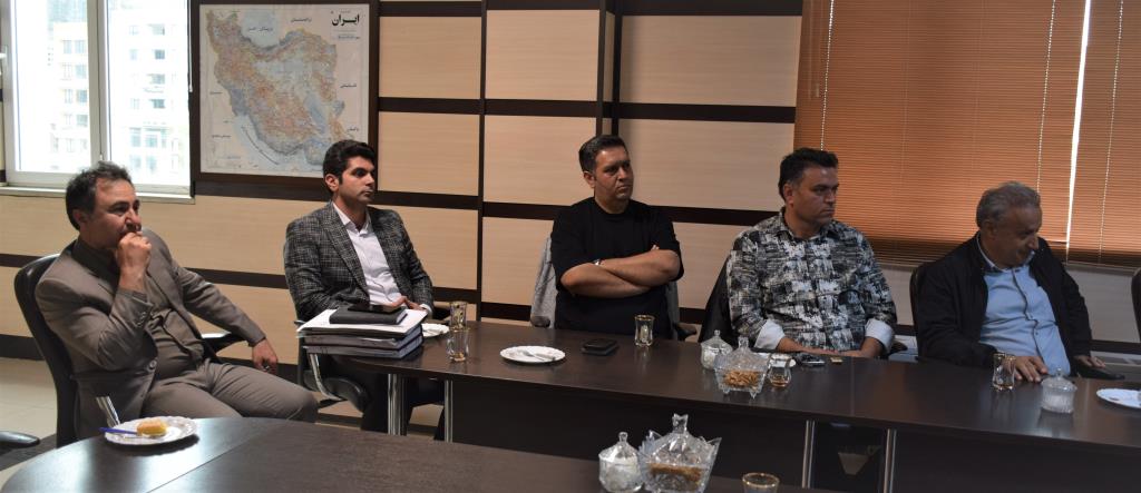 
                      جلسه هیات مدیره انجمن صنفی کارفرمایی شرکت های مهندسی راه وترابری استان کردستان با مدیر کل اداره راه و شهرسازی استان